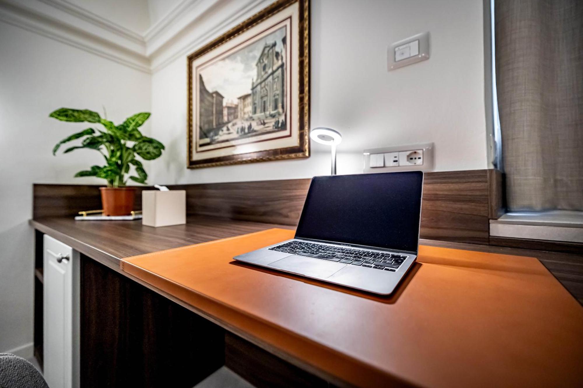 Dimora Collection - Le Corti - Boutique Luxury Suites In A Restored 13Th Century Convent, With Sauna And Gym (Adults Only) Florencia Exterior foto