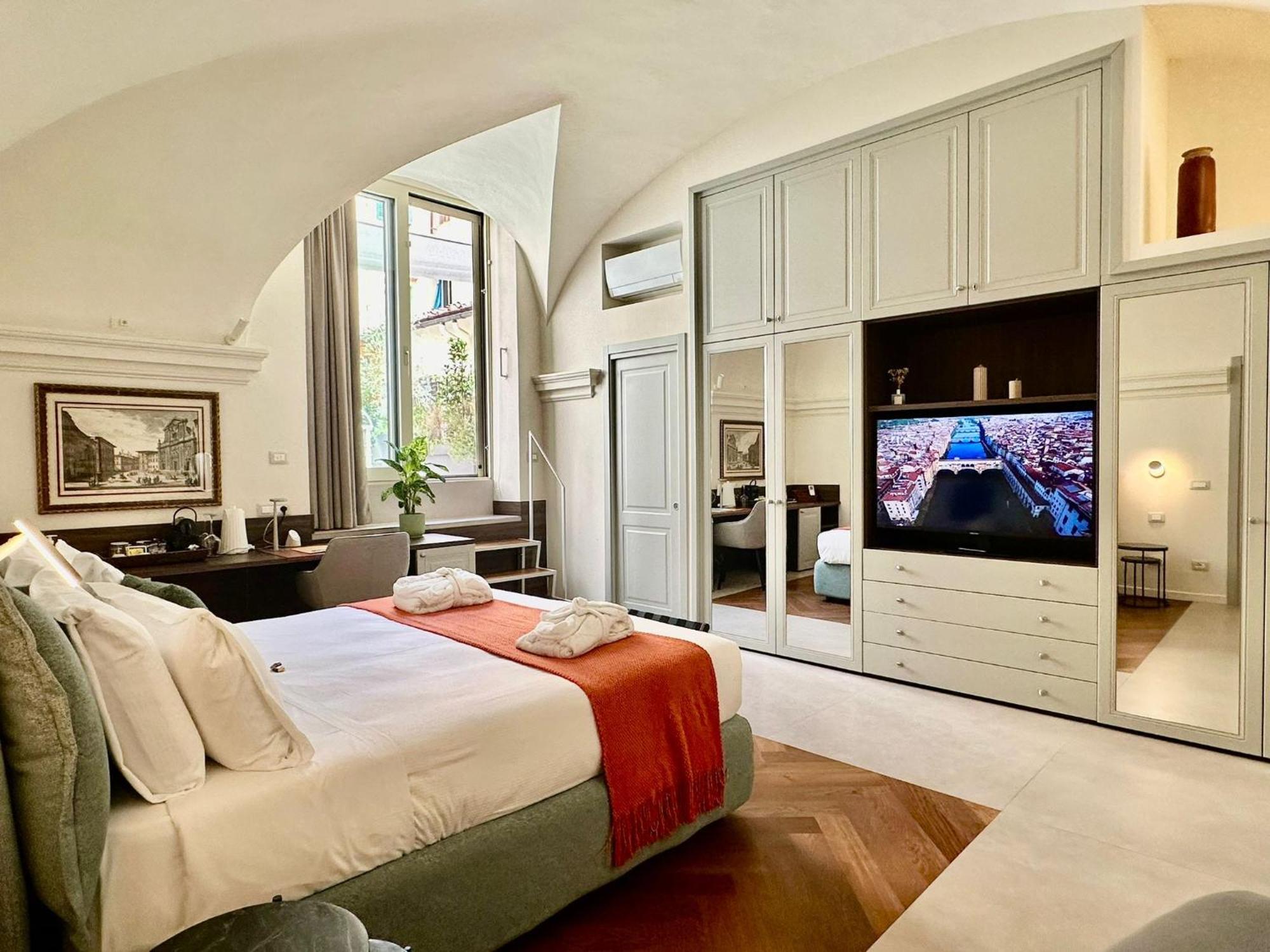 Dimora Collection - Le Corti - Boutique Luxury Suites In A Restored 13Th Century Convent, With Sauna And Gym (Adults Only) Florencia Exterior foto